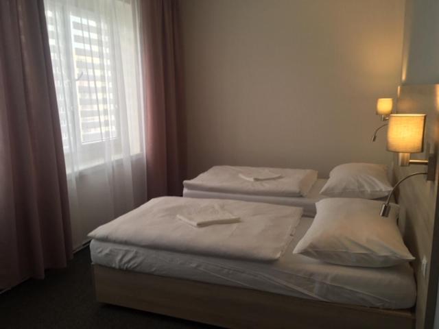 Hotel Trim Pardubice Exterior photo