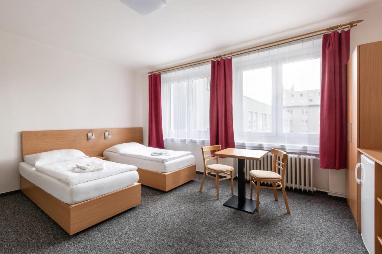 Hotel Trim Pardubice Exterior photo