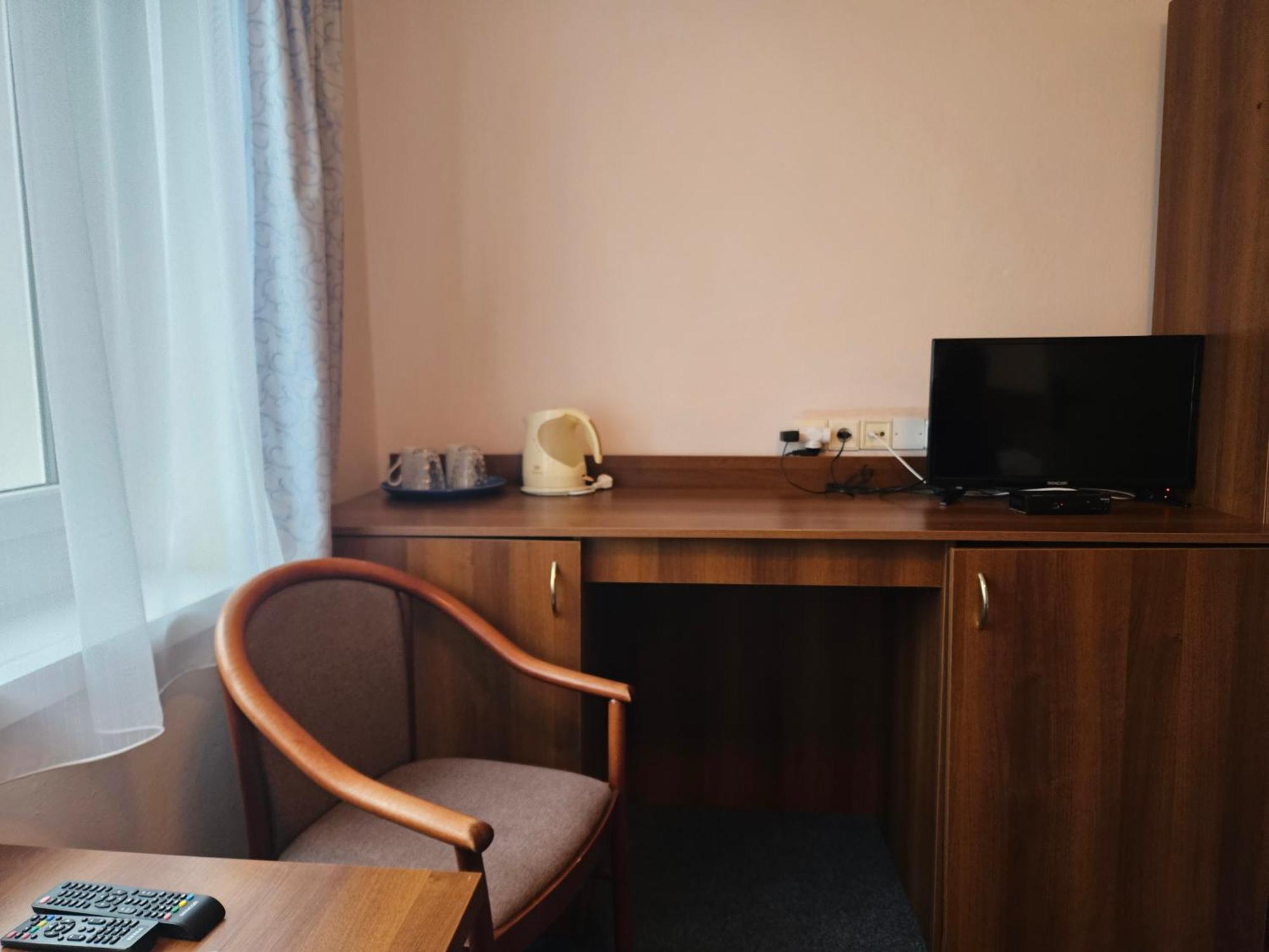 Hotel Trim Pardubice Exterior photo